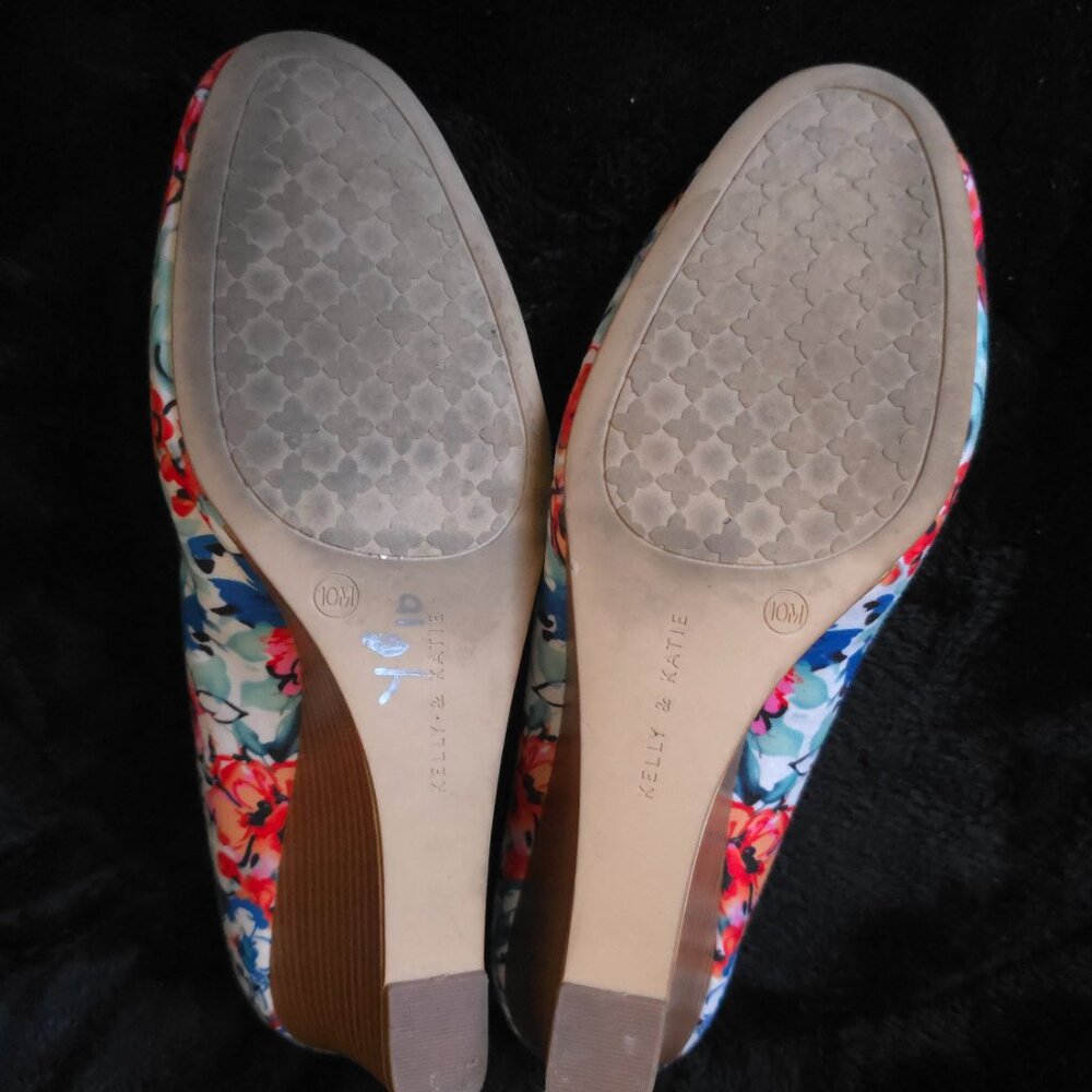 Kelly & Katie floral wedges size 10 - Picture 4 of 4